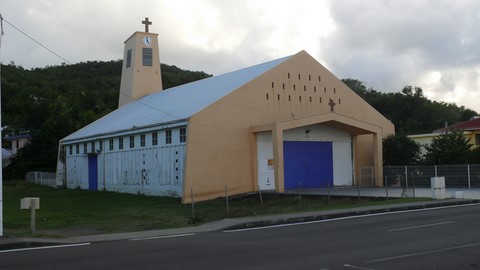 L'église  Saint François de Salle  , à Tartane.